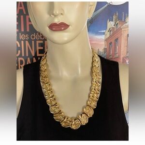 Vtg 80’s Monet Gold Tone Graduated Wavy Overlapping Disk Necklace 24”